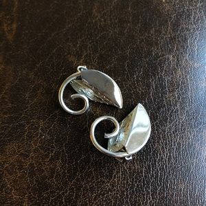 Vintage Silver Petal Shaped Earrings (clip on)